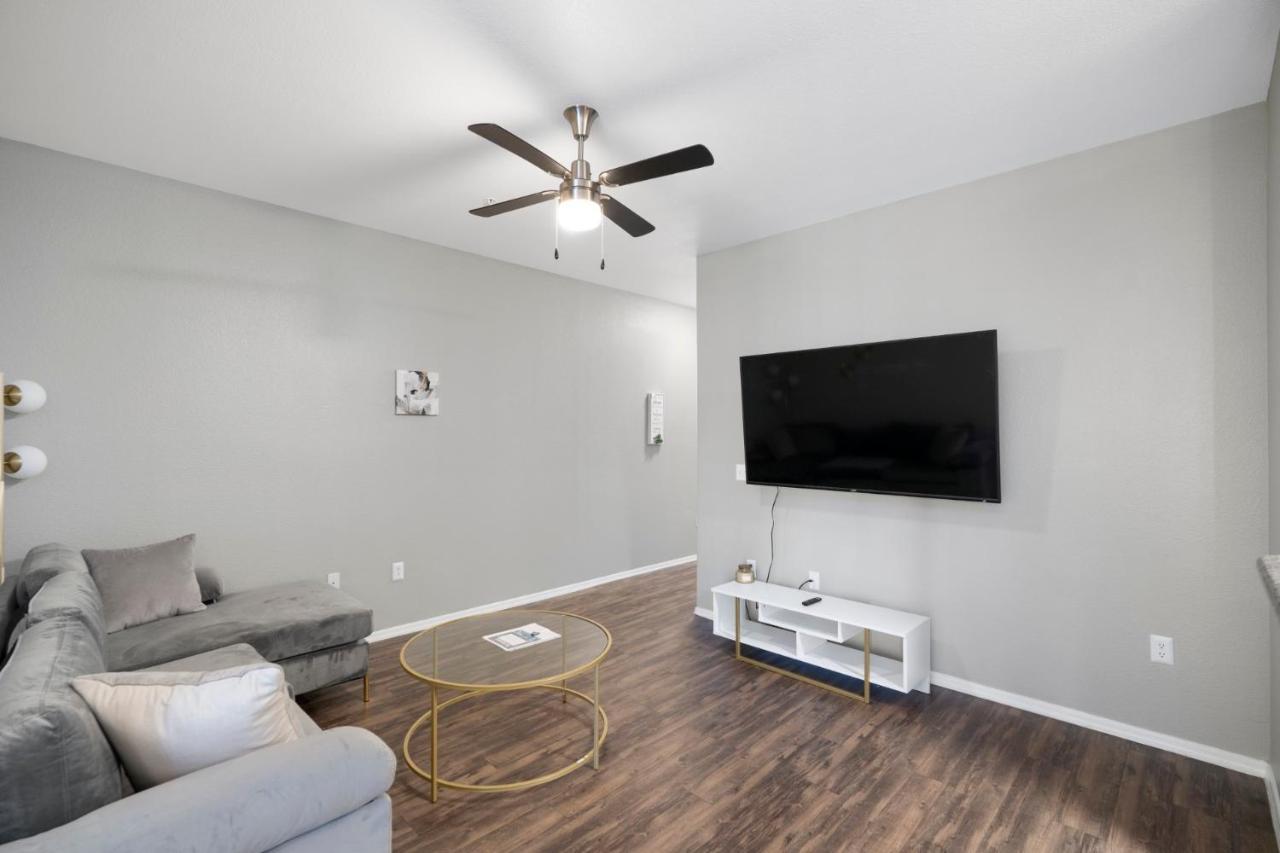 Luxury Mountain View 2Br With Balcony Located In Scottsdale Apartment Екстериор снимка