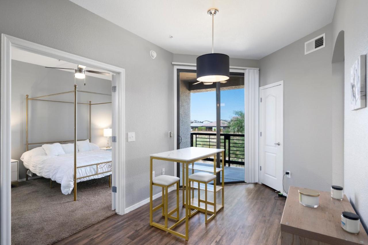 Luxury Mountain View 2Br With Balcony Located In Scottsdale Apartment Екстериор снимка