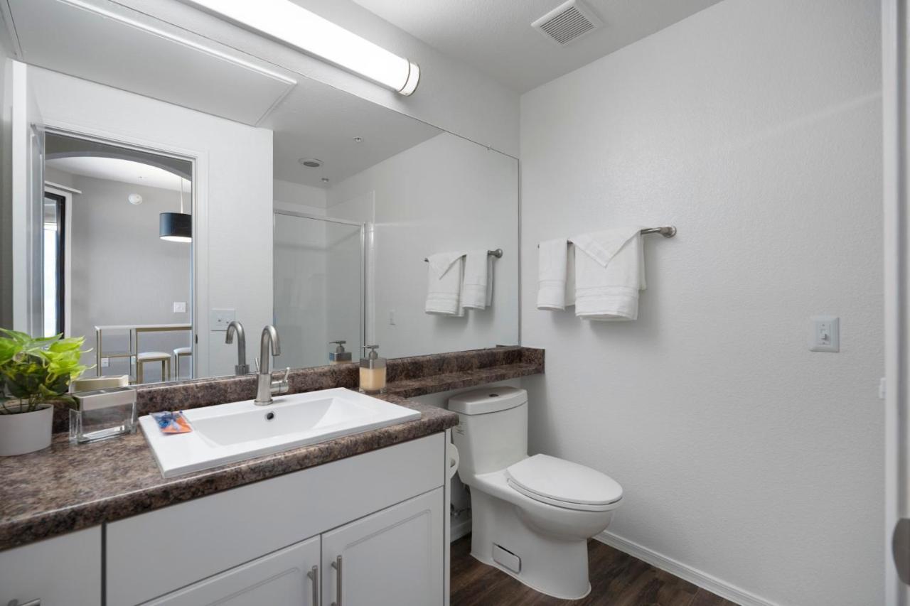 Luxury Mountain View 2Br With Balcony Located In Scottsdale Apartment Екстериор снимка